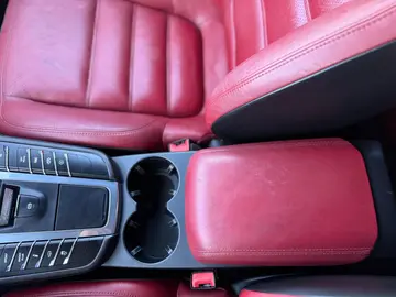 Vehicle image 93