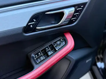 Vehicle image 110