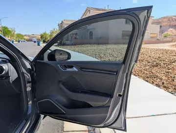 Vehicle image 47