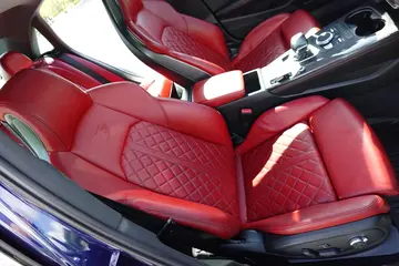 Vehicle image 35