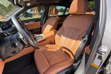 Vehicle image 48