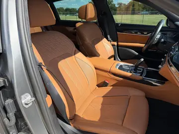 Vehicle image 53