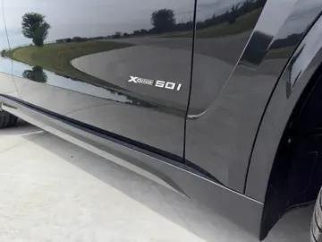 Vehicle image 39