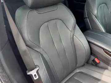 Vehicle image 71