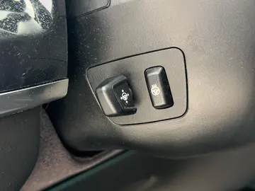 Vehicle image 97