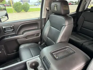 Vehicle image 52