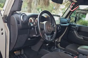 Vehicle image 40