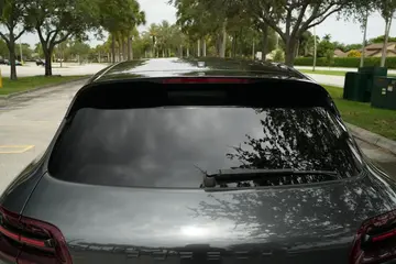 Vehicle image 21