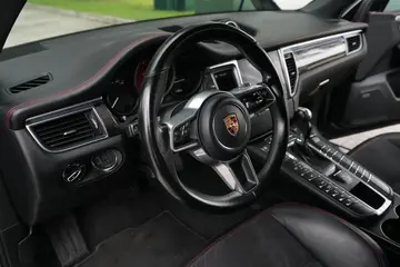 Vehicle image 51